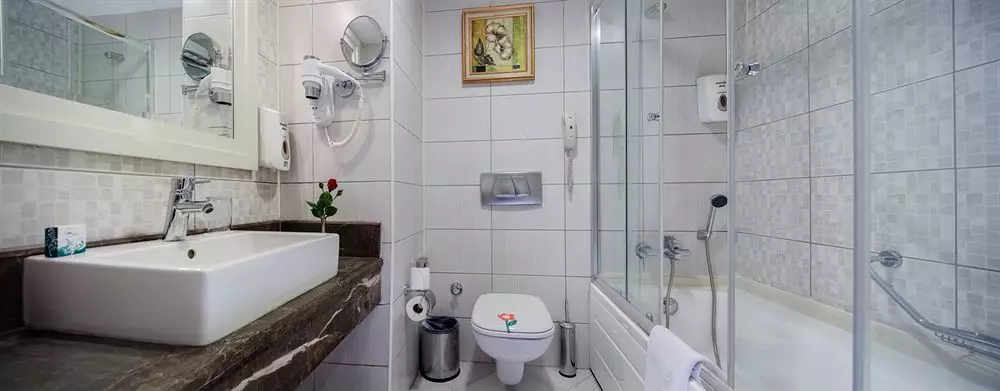 آلبا کویین آنتالیا